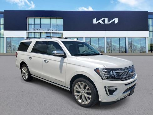 Used 2019 Ford Expedition Max Platinum AWD/4WD image 2