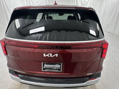New 2026 Kia Carnival LXS image 4