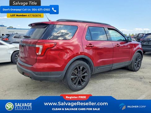 Used 2018 Ford Explorer XLT w/ Equipment Group 202A image 4
