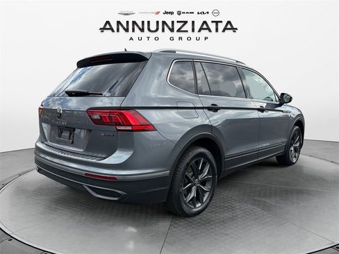 Used 2023 Volkswagen Tiguan SE image 5
