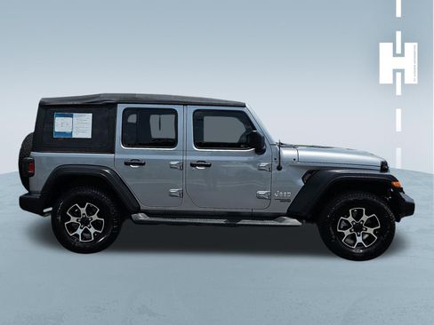 Used 2021 Jeep Wrangler Unlimited Sport AWD/4WD image 3