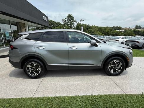 Used 2024 Kia Sportage LX AWD/4WD image 20