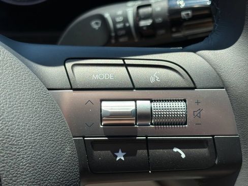 Certified 2025 Hyundai Kona SEL FWD image 16