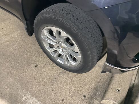 Used 2024 Chevrolet Silverado 1500 LTZ image 8