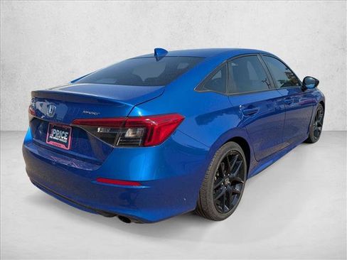 Used 2023 Honda Civic Sport image 5