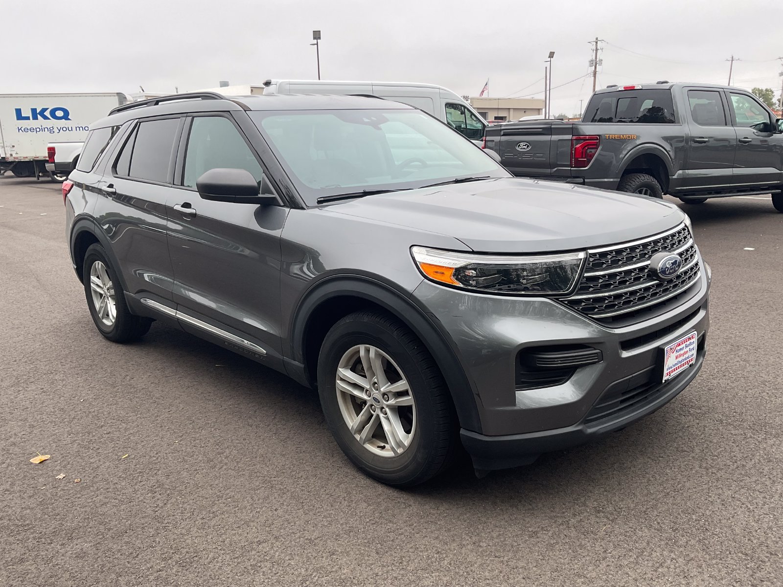 Used 2023 Ford Explorer XLT RWD image 1