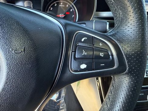 Used 2018 Mercedes-Benz C 300 Sedan image 32