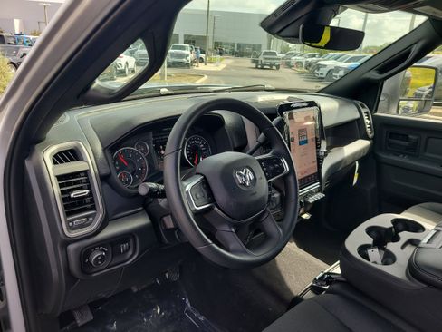 New 2026 RAM 2500 Tradesman AWD/4WD image 14