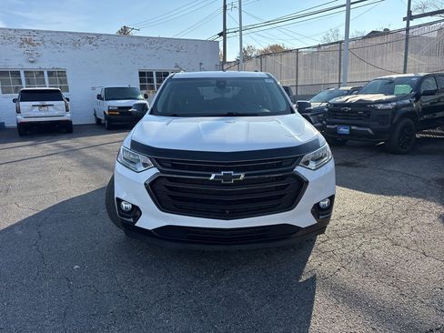 Used 2021 Chevrolet Traverse Premier w/ Redline Edition image 2
