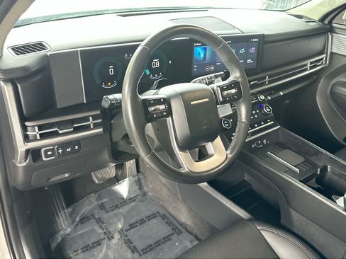Used 2024 Hyundai Santa Fe SEL FWD image 13