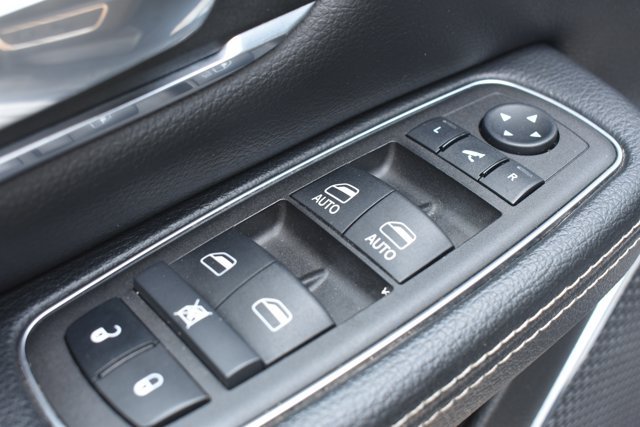 Used 2024 RAM 1500 Laramie RWD image 13