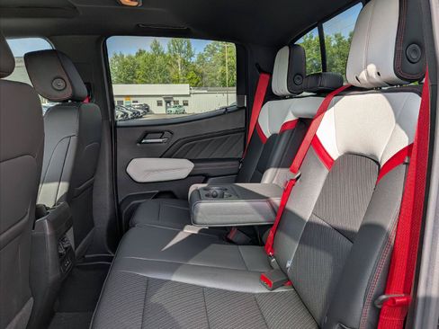 New 2026 GMC Canyon AT4X AWD/4WD image 23