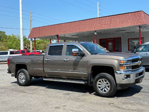 Used 2015 Chevrolet Silverado 3500 LTZ w/ Duramax Plus Package image 7