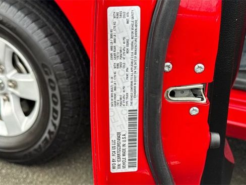 Used 2024 RAM 1500 Classic SLT image 40