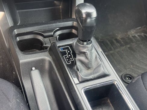 Used 2018 Toyota Tacoma SR w/ SR Convenience Package image 21