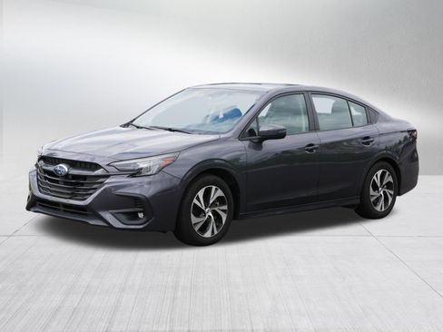 Used 2025 Subaru Legacy Premium AWD/4WD image 3