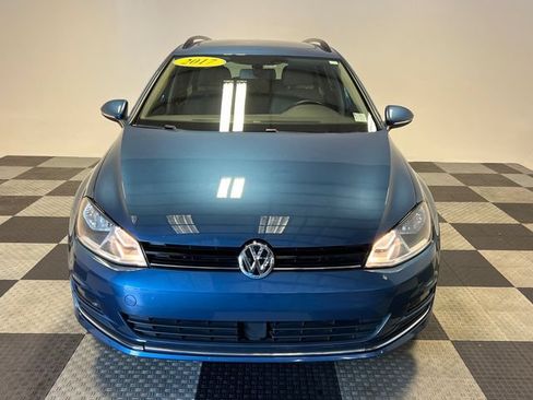 Used 2017 Volkswagen Golf SportWagen FWD image 2