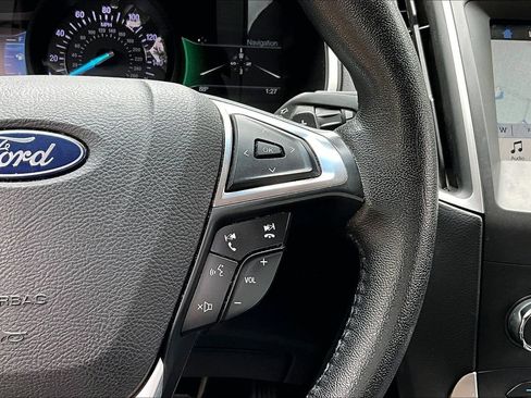 Used 2018 Ford Edge SEL w/ Equipment Group 201A FWD image 11