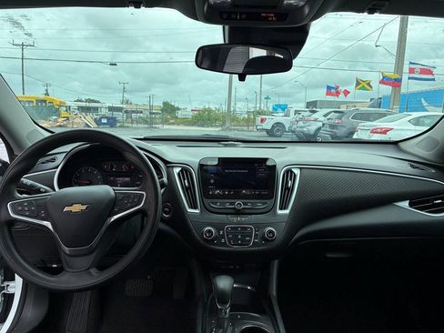 Used 2023 Chevrolet Malibu LT FWD image 14