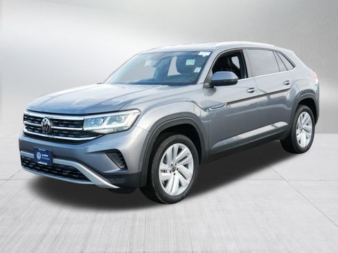 Certified 2023 Volkswagen Atlas Cross Sport SE image 3