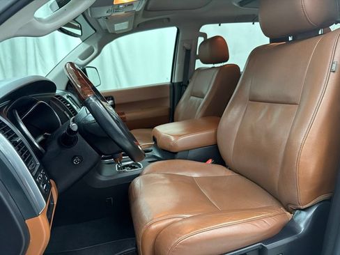 Used 2021 Toyota Sequoia Platinum RWD image 15