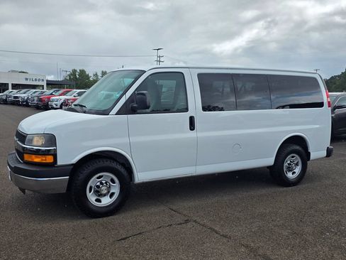 Used 2014 Chevrolet Express 3500 LT w/ LT Preferred Equipment Group RWD image 29