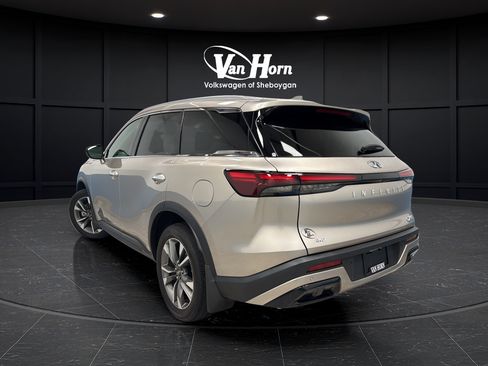Used 2025 INFINITI QX60 Luxe AWD/4WD image 5