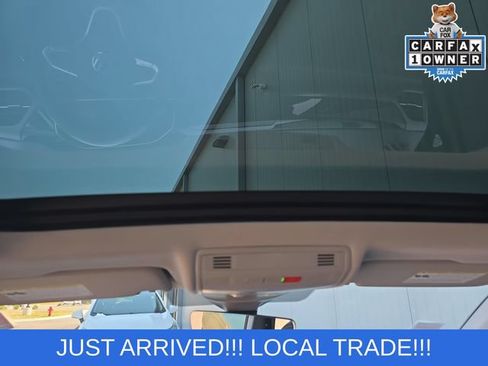 Used 2025 Volkswagen Taos SE FWD image 14