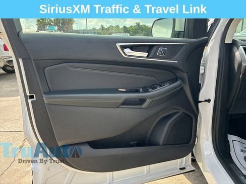 Used 2017 Ford Edge Titanium w/ Technology Package AWD/4WD image 20