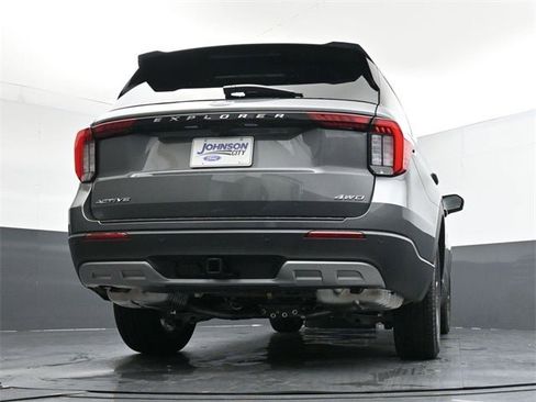 New 2026 Ford Explorer Active w/ Active Comfort Package image 34
