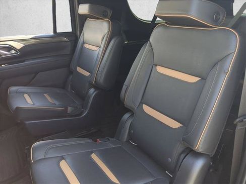 Used 2021 GMC Yukon XL AT4 w/ AT4 Premium Package AWD/4WD image 22
