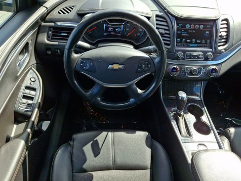 Used 2017 Chevrolet Impala LT FWD image 11