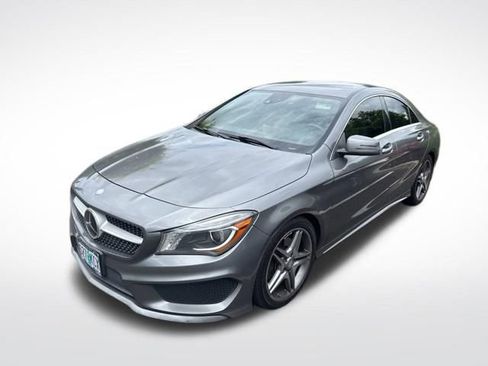 Used 2014 Mercedes-Benz CLA 250 image 5