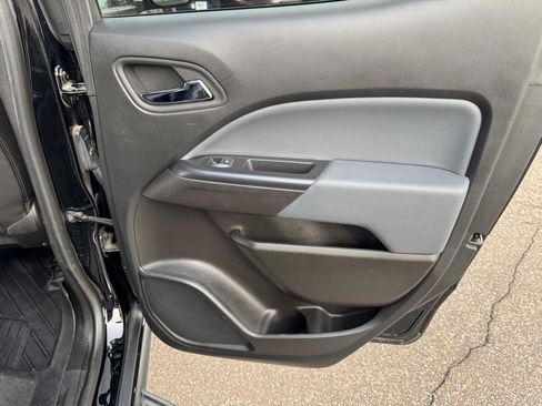 Used 2020 Chevrolet Colorado Z71 w/ Z71 Midnight Edition image 27