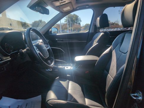 Used 2022 Kia Telluride EX w/ EX Premium Package image 16