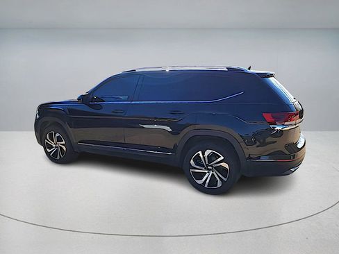 Used 2023 Volkswagen Atlas SEL image 3