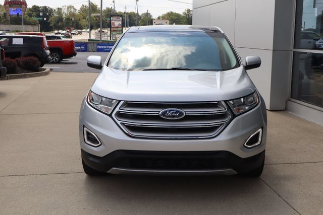 Used 2017 Ford Edge Titanium w/ Technology Package AWD/4WD image 6