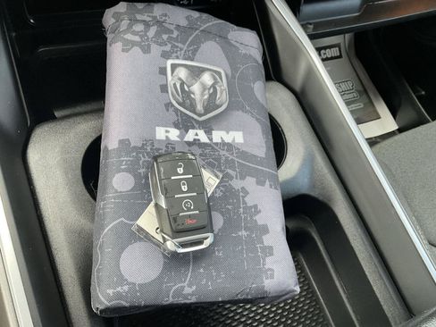 Used 2022 RAM 1500 Big Horn AWD/4WD image 20
