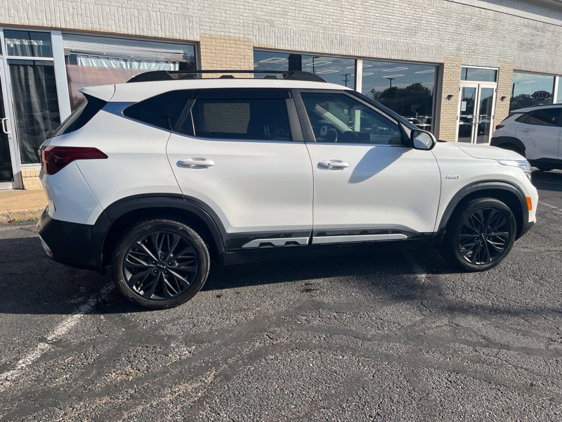 Used 2023 Kia Seltos Nightfall Edition AWD/4WD image 5