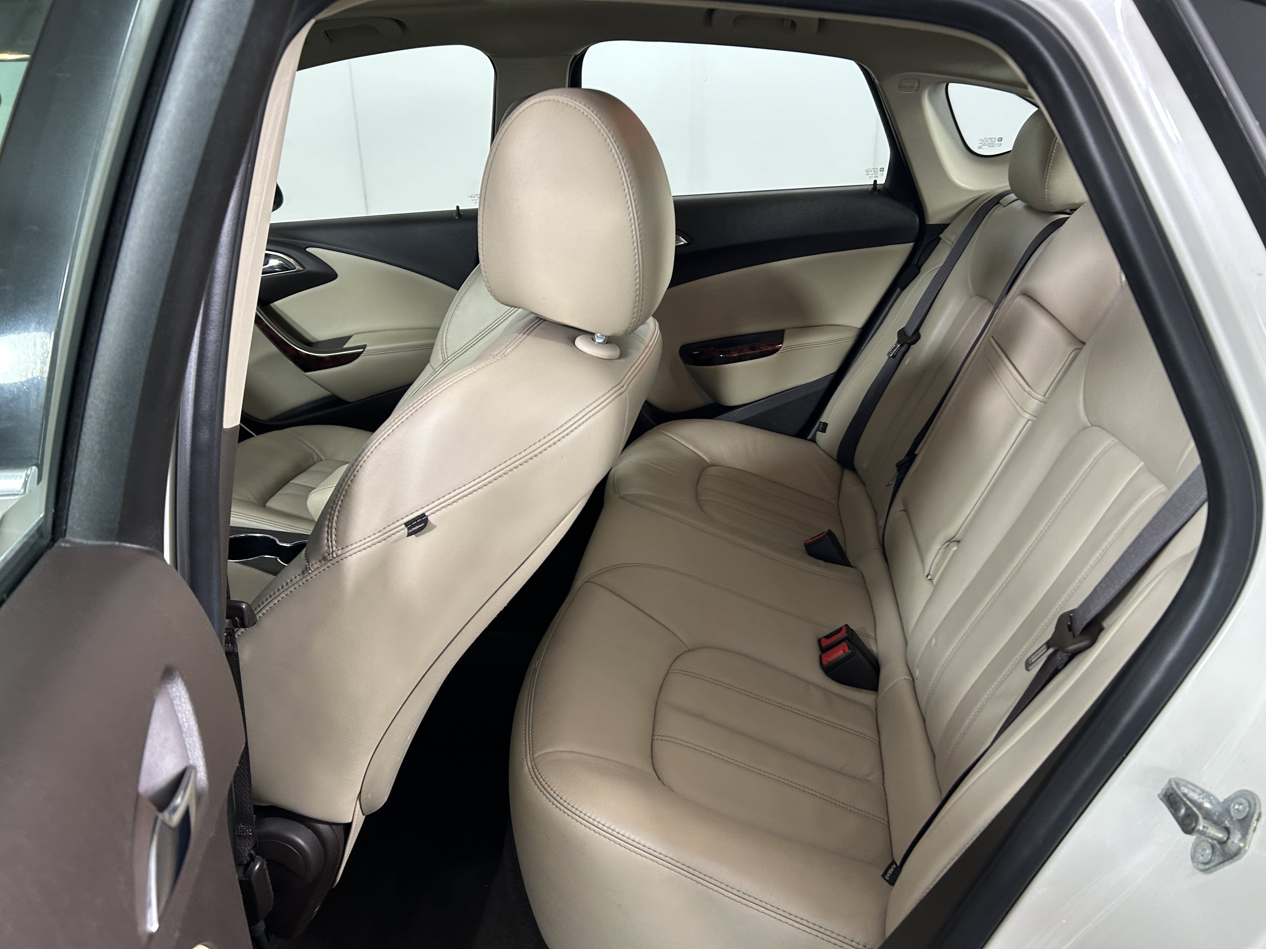 Used 2014 Buick Verano Leather FWD image 20