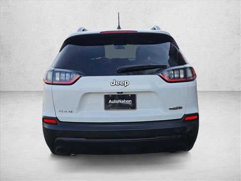 Used 2019 Jeep Cherokee Latitude Plus w/ Cold Weather Group image 7