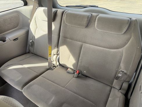 Used 2007 Toyota Sienna LE image 16