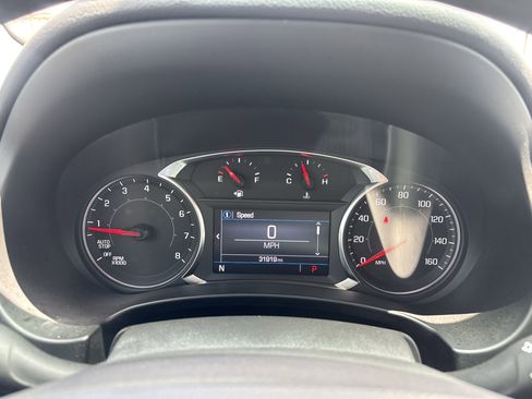 Used 2024 GMC Terrain SLE w/ Driver Convenience Package FWD image 5