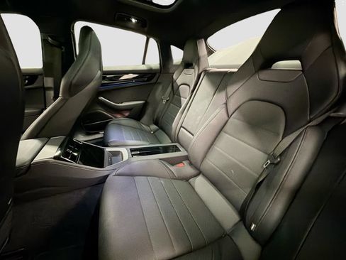 Certified 2025 Porsche Panamera 4 AWD/4WD image 25