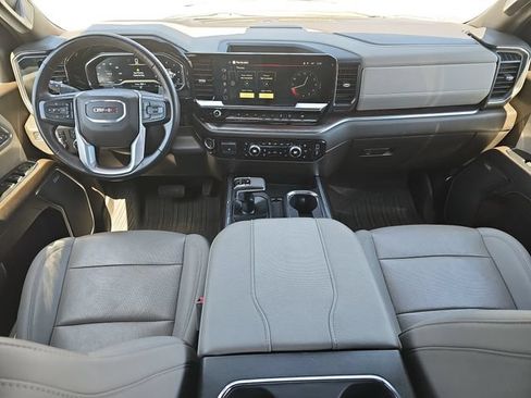 Used 2023 GMC Sierra 1500 SLT w/ SLT Premium Plus Package AWD/4WD image 11