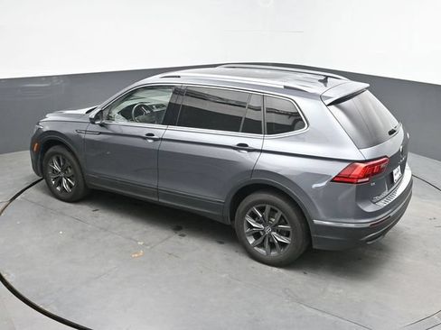 Used 2023 Volkswagen Tiguan SE AWD/4WD image 23