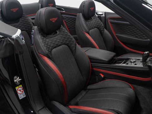 Used 2025 Bentley Continental GT Speed image 68