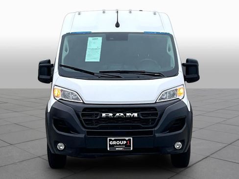 Used 2025 RAM ProMaster 2500 w/ Convenience Group FWD image 4