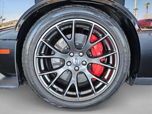 Used 2016 Dodge Challenger SRT w/ Technology Group RWD image 21