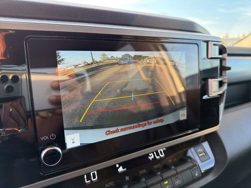 Used 2024 Toyota Tundra SR5 w/ SR5 Premium Package image 21